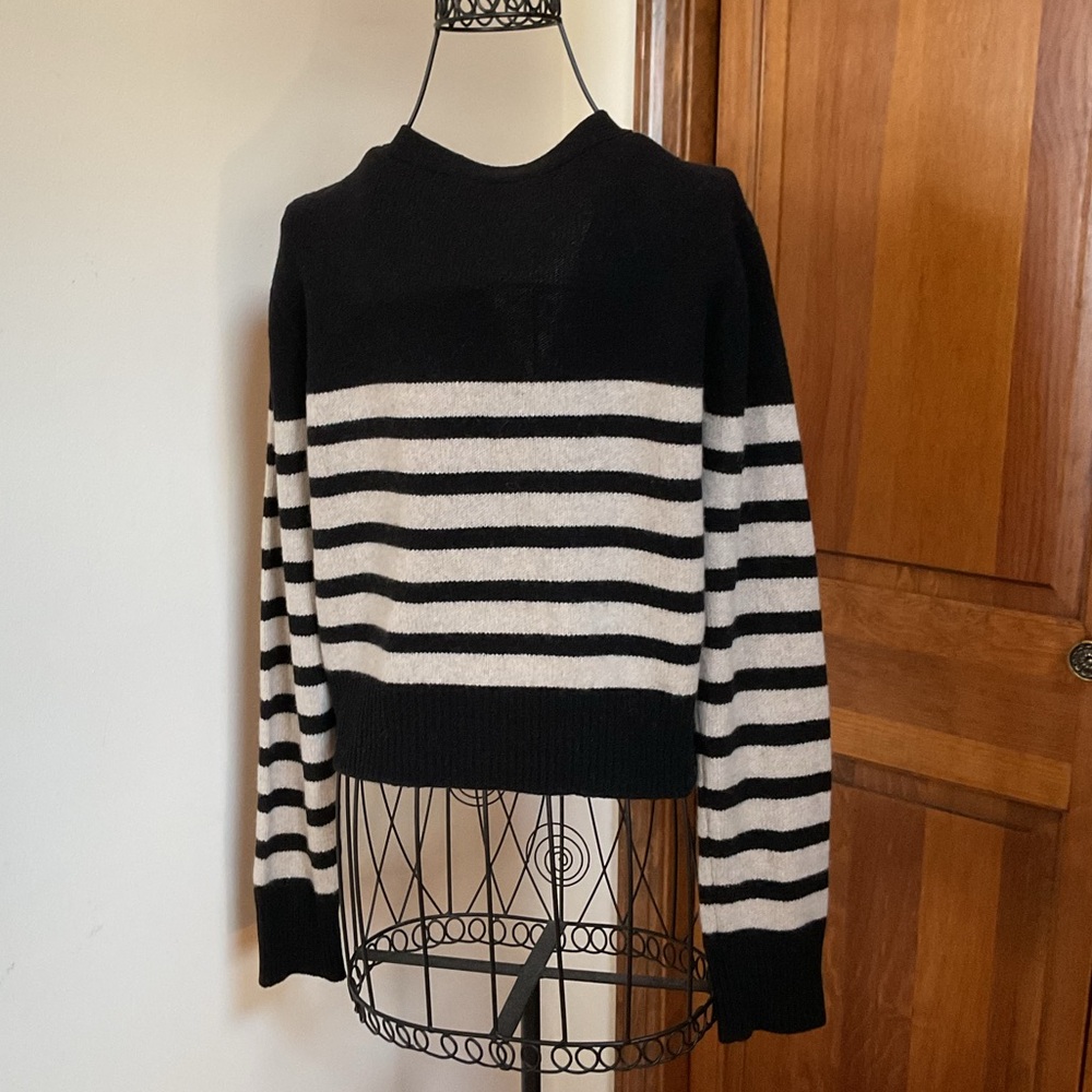 Frame x Claudia Schiffer Striped Cashmere Cardigan - Picture 4 of 9
